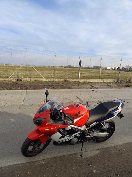 Vand Honda CBR F4I, Injectie