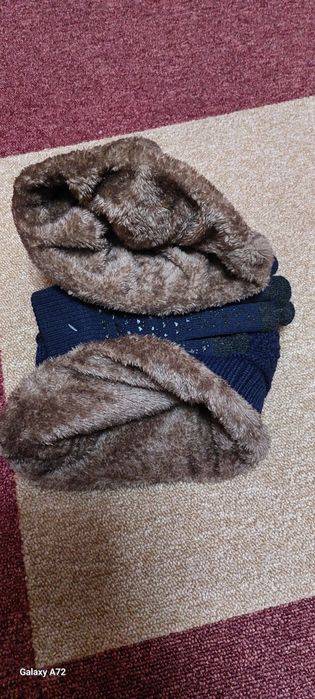 Set  căciulă guler căptușite si mănuși unisex