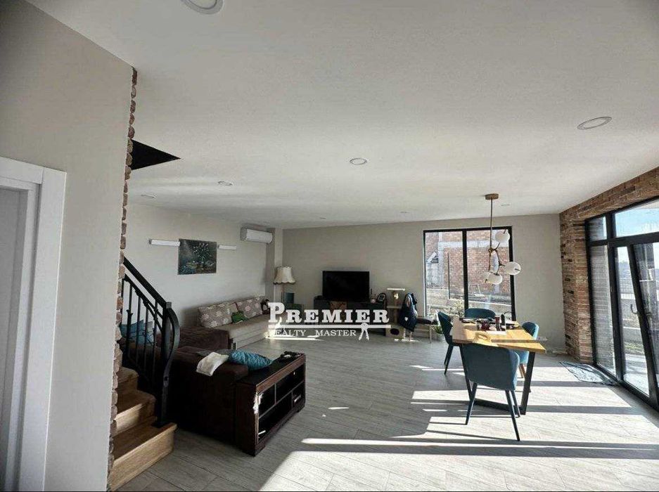 Продава се Къща в к.к. Слънчев бряг - 185 кв.м за 1892 €/кв.м - Снимка #17