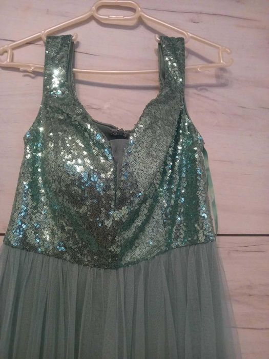 Дълга официална рокля