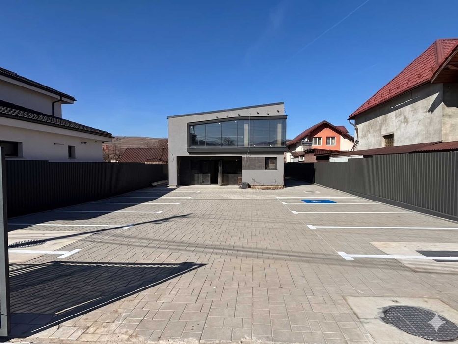 De Inchiriat: Spatiu comercial/Birouri/Clinica 162mp Open Space zona Muzeul Apei