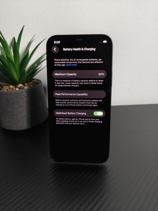 iPhone 12, 64GB Black • Condiție Excelentă! • Perfect Funcțional!