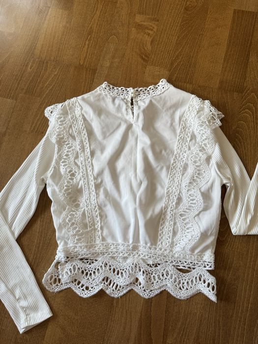 Bluza din dantela