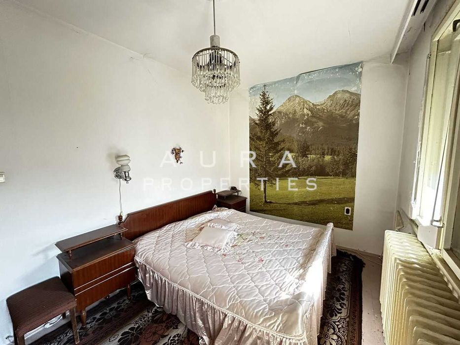 Продава се Многостаен апартамент в Разград, Център - 137 кв.м за 648 €/кв.м - Снимка #1