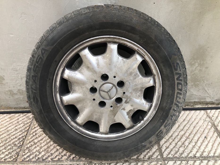 Продавам зимни гуми с джанти