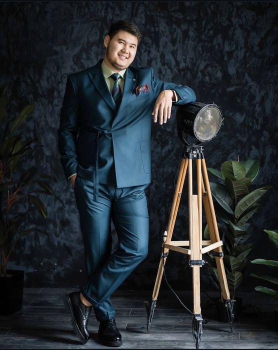 Ведущий шоумен тамада