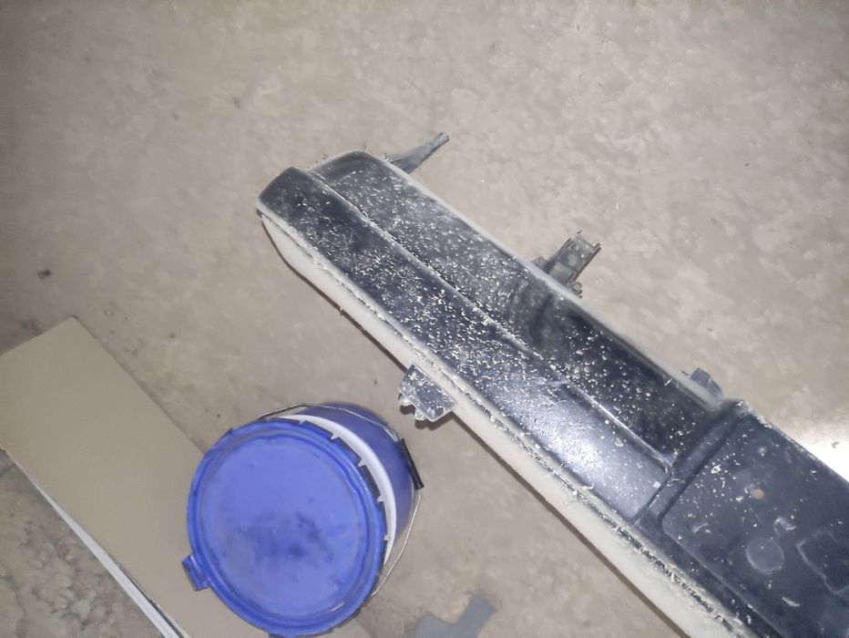 БМВ е34 бампер туманка