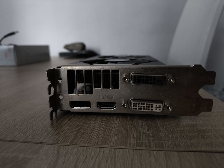 Видеокарта Radeon HD 7850 2 gb