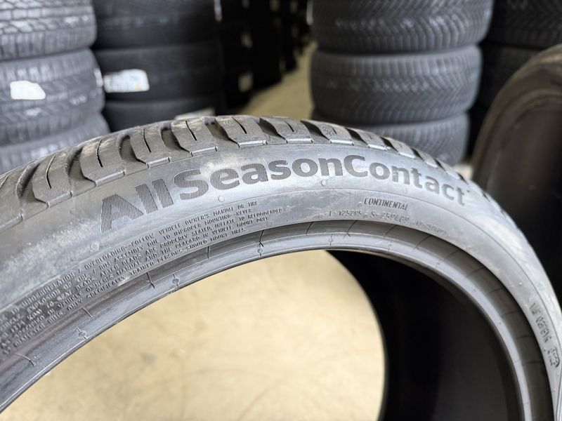 235/40/19 CONTINENTAL 2бр