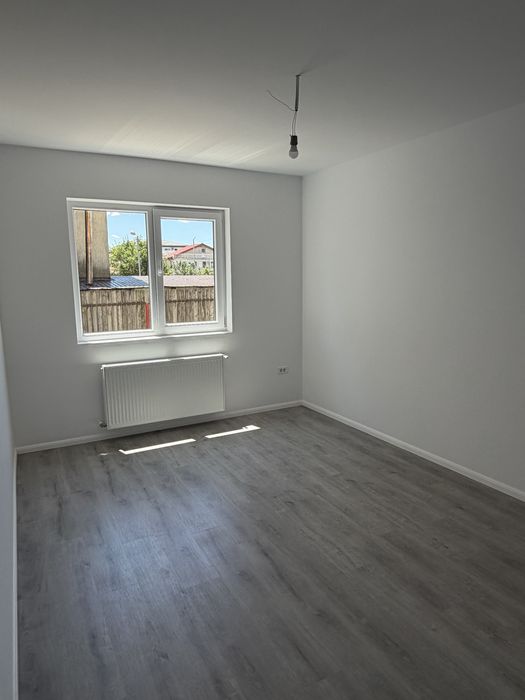 Vand Apartament 3 Camere Dobroesti