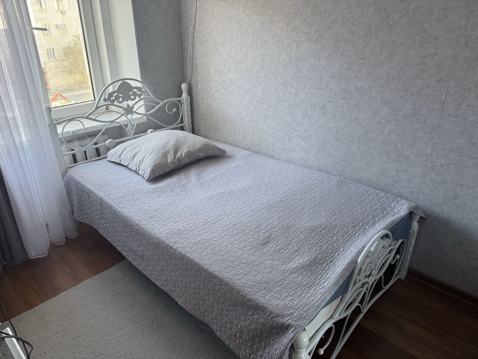 Продаем кровать 130х200