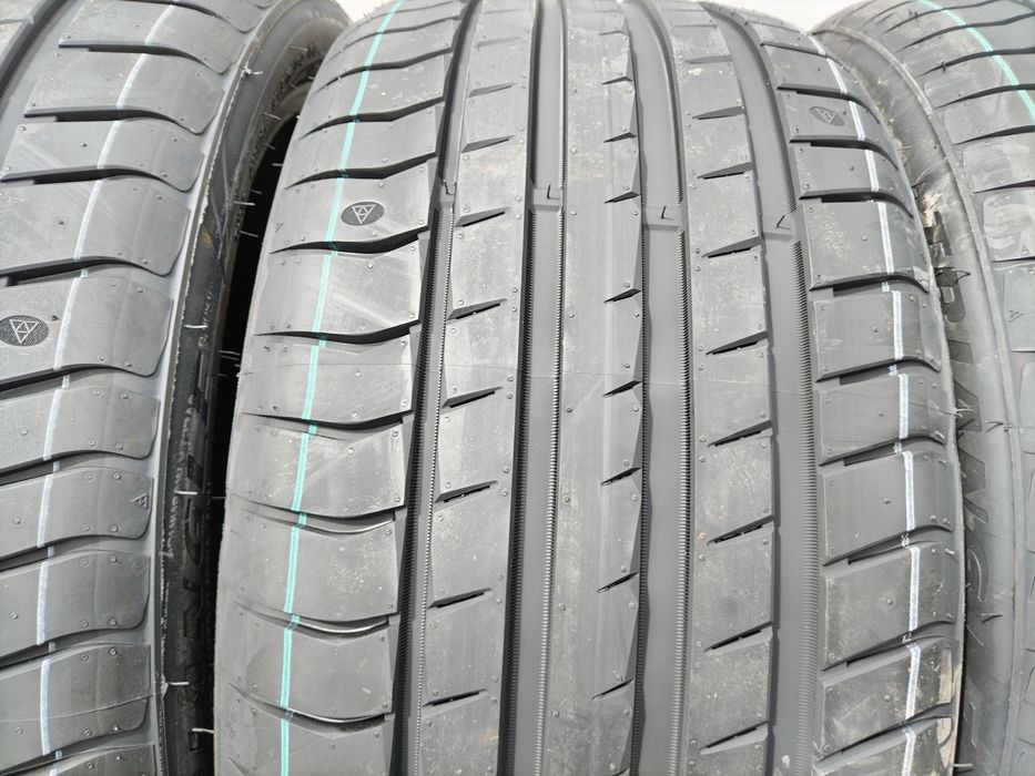 225/40/18 Трайангъл ДОТ 2024 г - Чисто нови