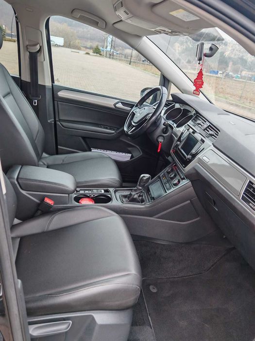 VW Touran 2.0 TDI 110 CP – Euro 6 – Automat – 7 locuri