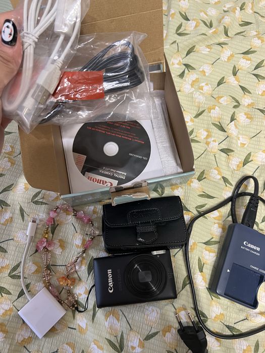 Canon ixus 220 HS