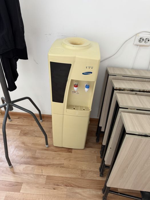 Складные парты и кулер