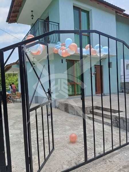 Къща в Равадиново