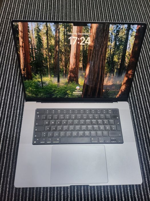 MacBook pro 16 inch m1 pro 2021