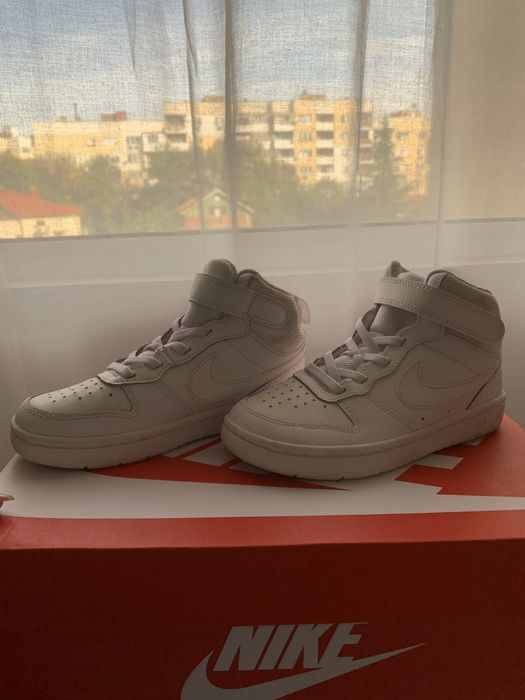 Маратонки Nike 31