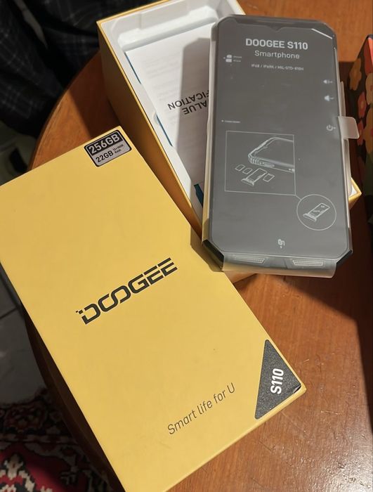 Vand telefon nou Doogee S110