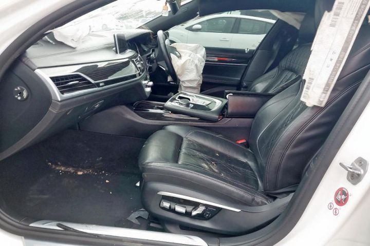 Dezmembrez BMW Seria 7 G11/G12 [2015 - 2020] Sedan 730d xDrive Steptr