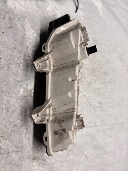 Дневна светлина лява Peugeot 3008 II