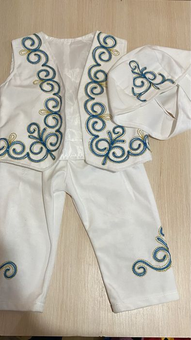 Продам косттюм национальный