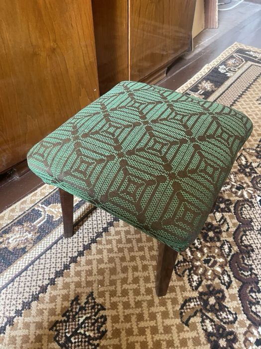 Обзавеждане гардероб диван