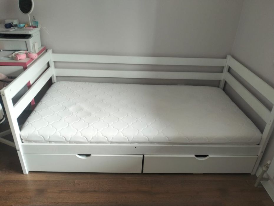 Кровать 95*185 белая с матрасом