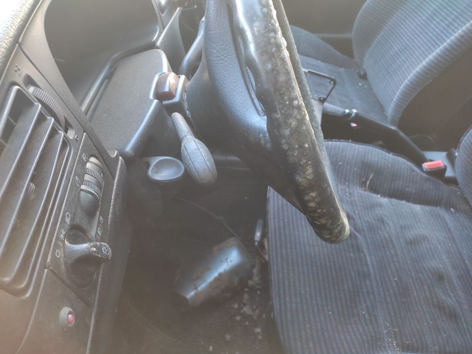 • VW GOLF 3 (1.6  бензин 75кс. 93г.)  на ЧАСТИ също така венто и поло