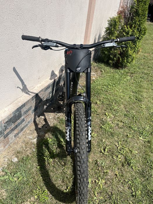 Canyon SENDER UNDERDOG 2026 S-frame  carbon 29-27.5” downhill