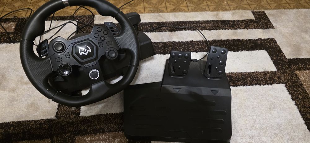 Продам Игровой руль SVEN GC-900