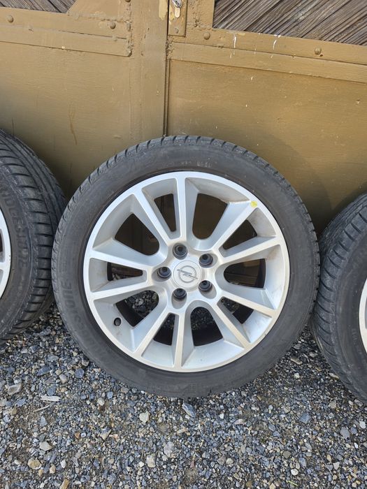 Джанти с гуми 17 цола Опел Зафира