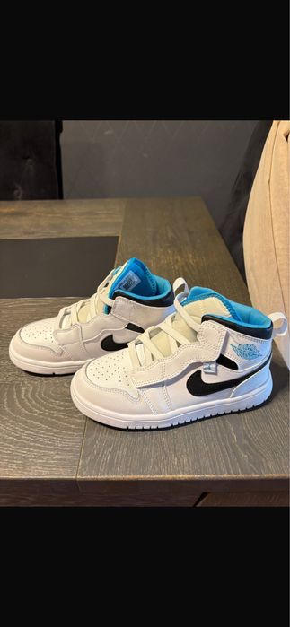 adidasi noi nike mid white and blue 34