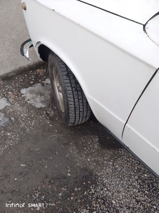 011 jugili  sotiladi