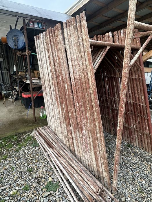 Schela metalica de vanzare