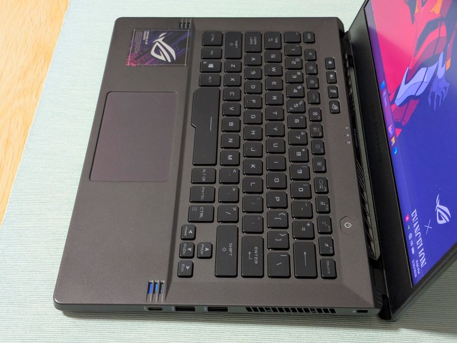 [ASUS ROG ZEPHYRUS] RTX 3060, RYZEN 7, 24GB, 2Tb SSD, 2k Display