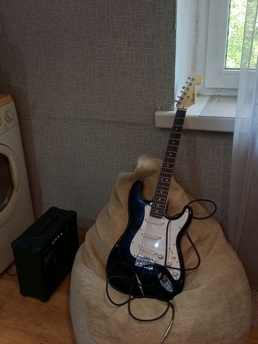 Гитара Square Fender Stratocaster