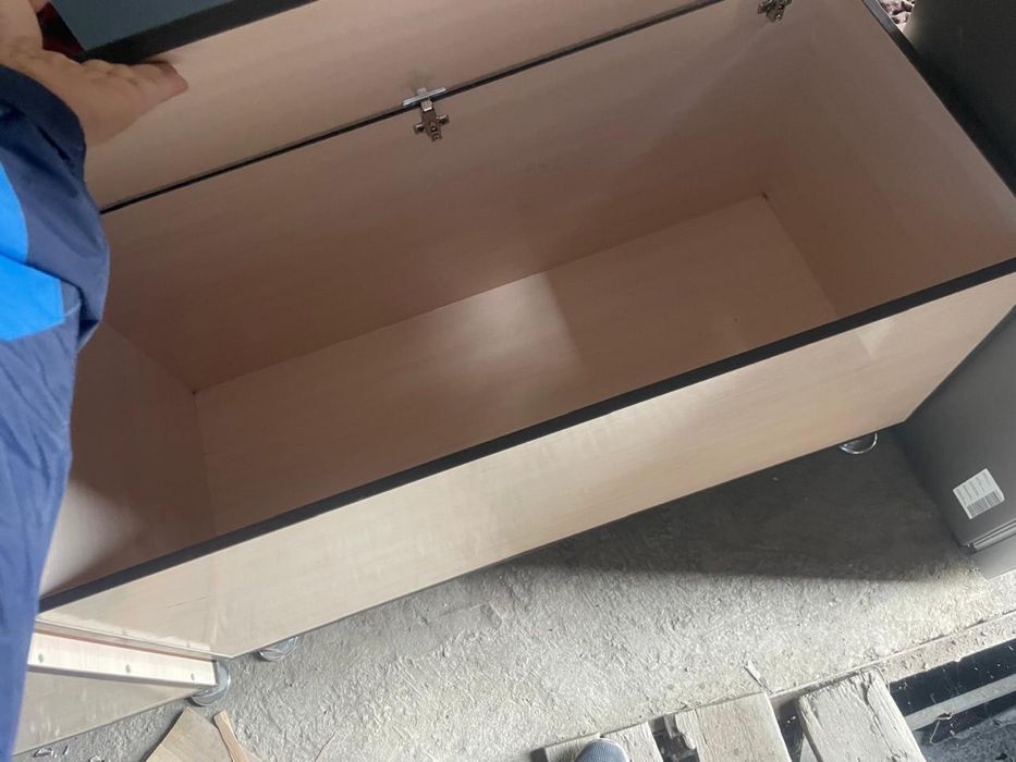 Сандык сатылады 20мын срочно новый