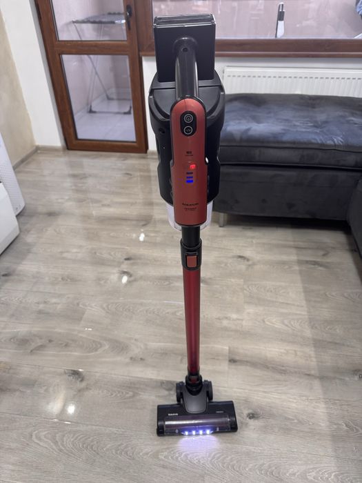 Вертикална безкабелна прахосмукачка Taurus