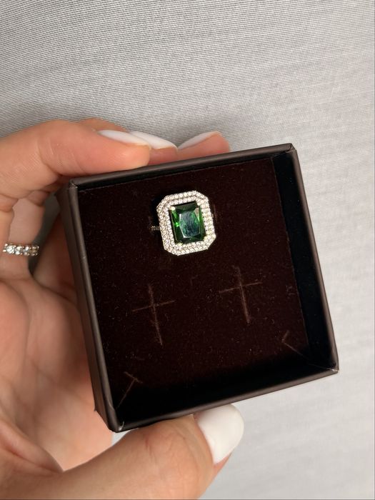 Inel de aur 14k cu piatra verde