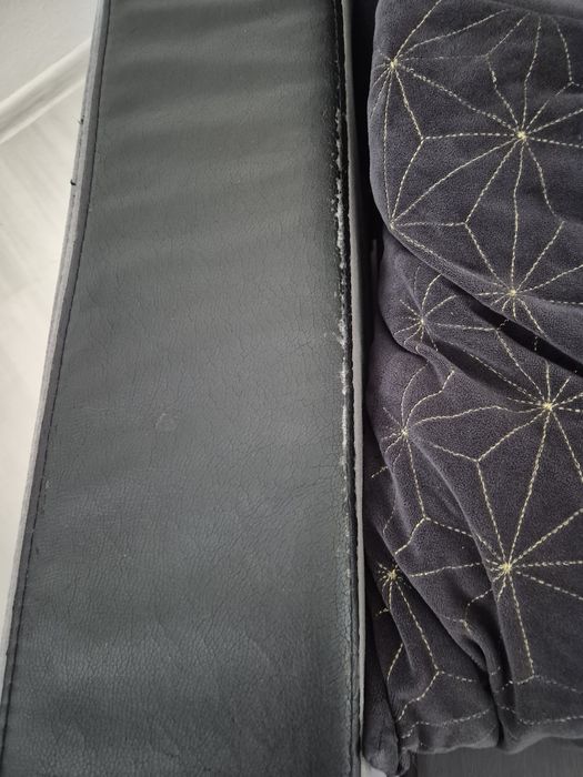 Диван с функция сън