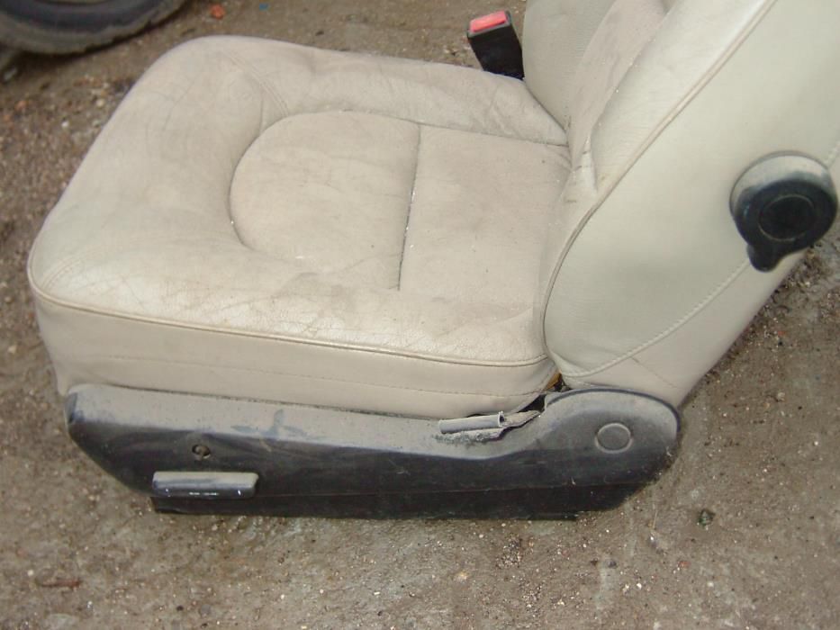 Кожени Автомобилни Седалки