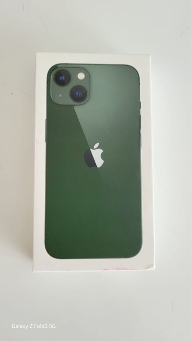 Айфон 13 зеленый