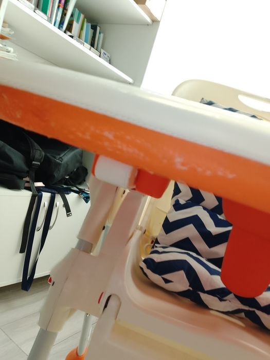 Стульчик для кормления ребенка