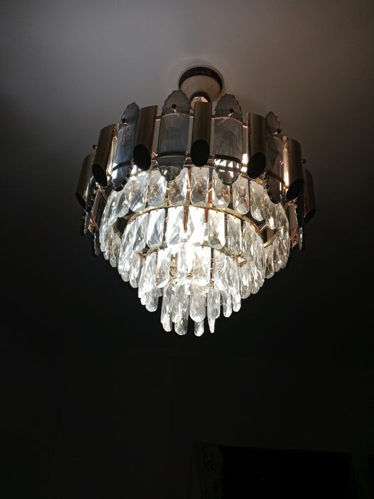 Люстра очень красивый