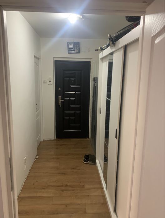 Garsonieră renovată complet Sector 4 – Aleea Dolina – parter inalt , bloc anvelopat 4 etaje