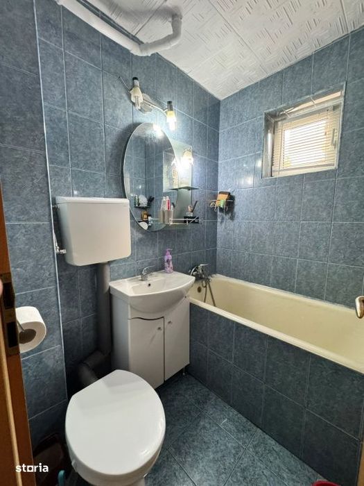 Apartament 3 camere, 53 mp, parter, zona Sasar