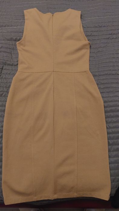 Rochie bej  fără maneci