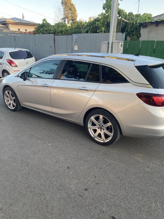 Opel Astra K 2016 Sport Tourer+