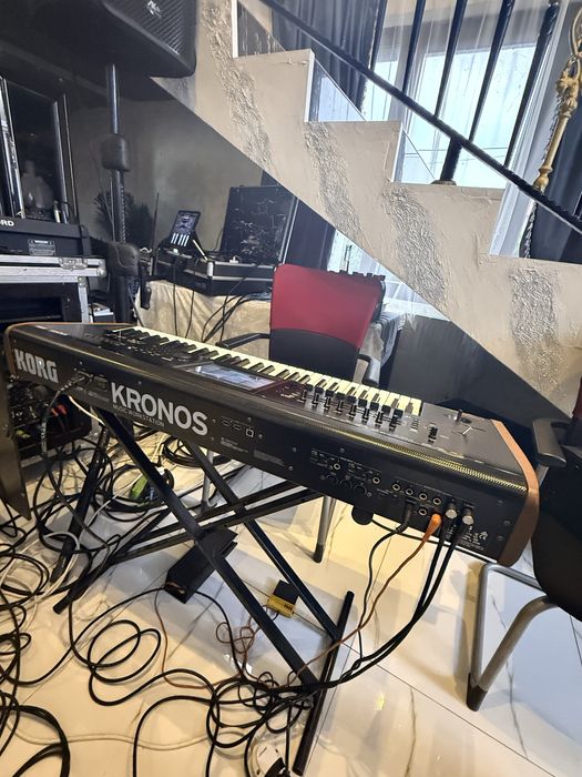 korg kronos 2 61